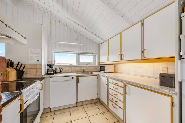 Ferienhaus mit Sauna, Whirlpool und Kamin mitten in den Dünen in Skodbjerge, Hvide Sande