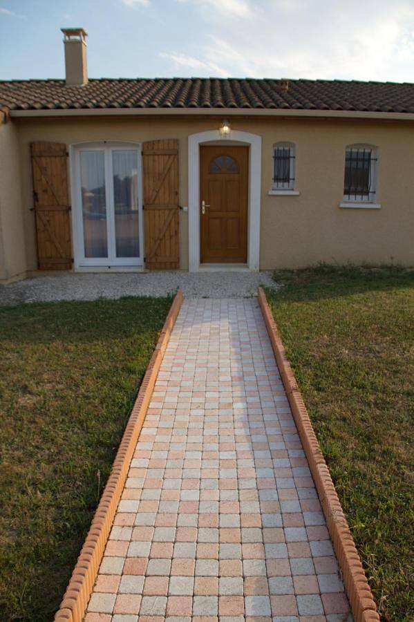 Location de vacances pour 6 personnes, avec jardin et vue, animaux acceptés à Lavit - 3