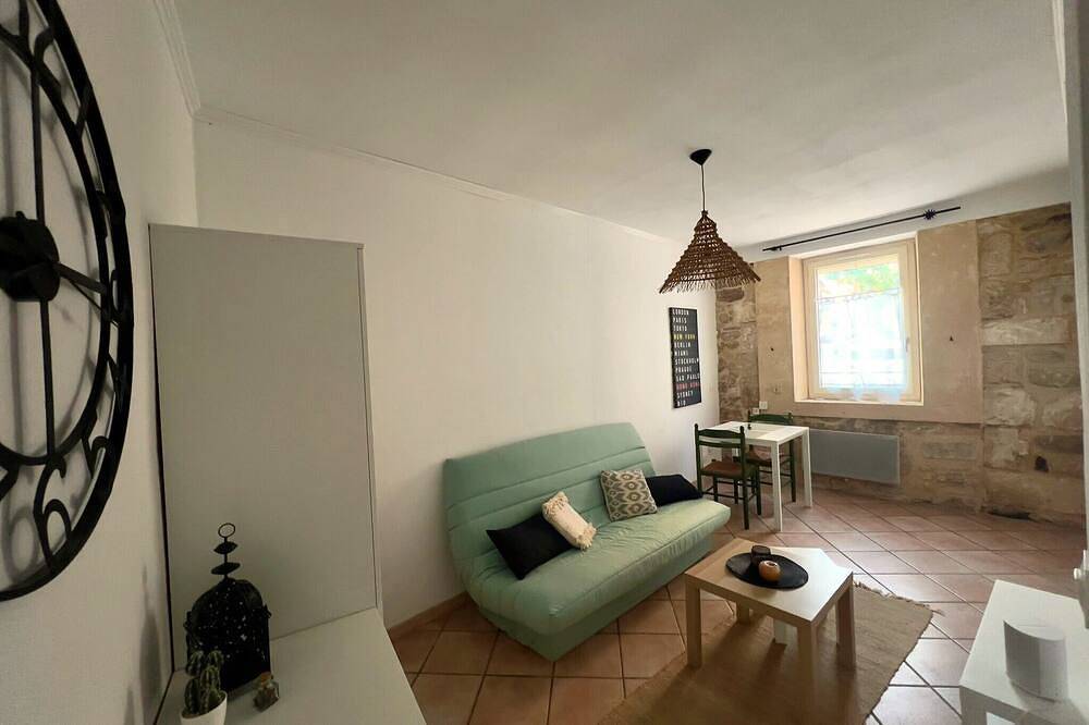 Appartement entier, Studio de Village Chusclan in Chusclan, Région de Nîmes
