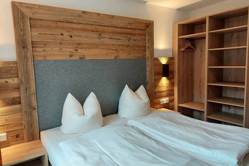 Ganze Wohnung, Ferienwohnung Grundlsee - Charmante Ferienwohnung direkt am Seeufer in Grundlsee, Salzkammergut