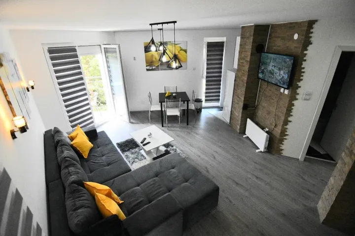 Holiday apartment for 6 people, with view and garden - 1