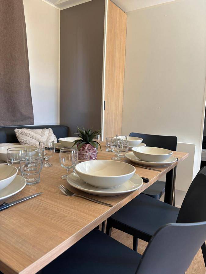 Camping pour 4 personnes, avec terrasse dans le Doubs - 3