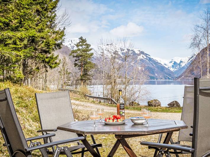 Veganeset I in Sognefjord
