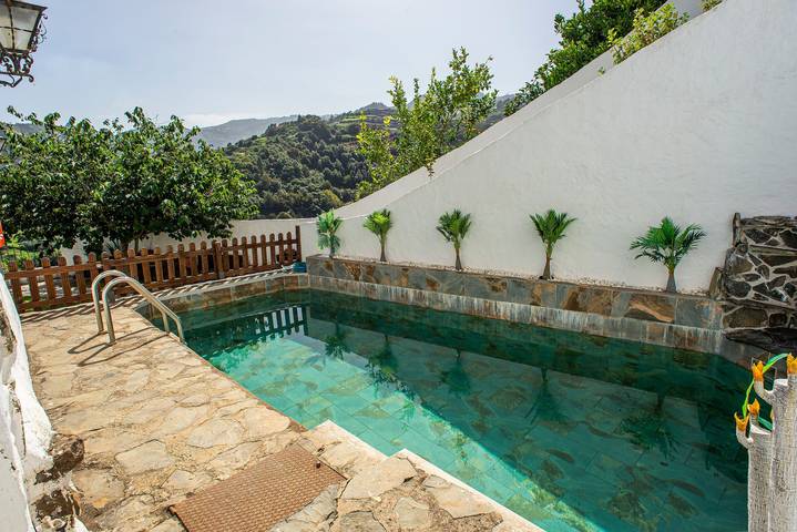 Casa rural para 8 personas, con jardín en Moya - 4