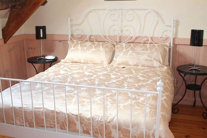 Location de vacances pour 4 personnes, avec piscine ainsi que terrasse et jacuzzi à Néhou - 3