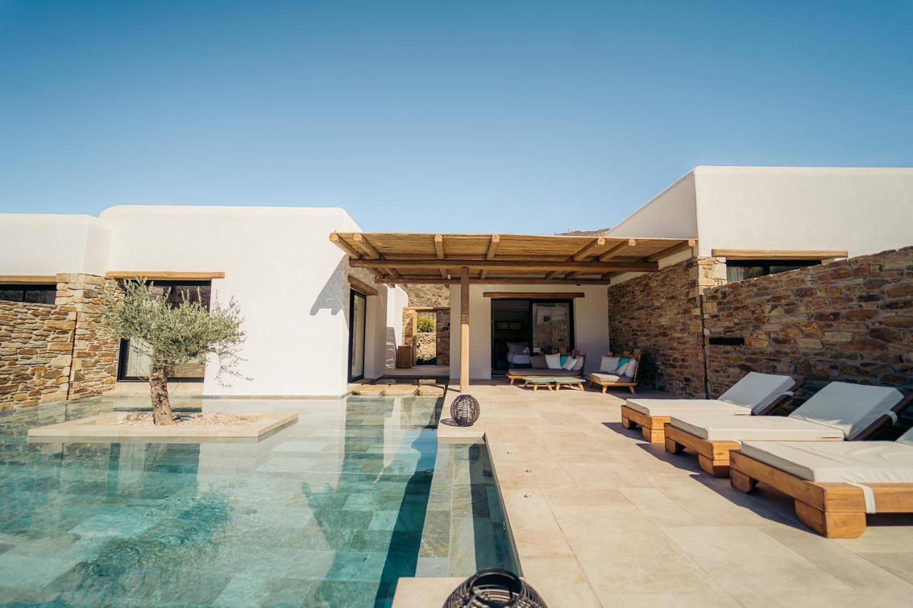 Hide Out Villas in Mylopotas, Ios