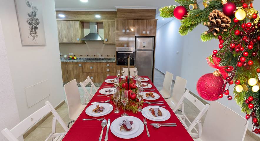 Ferieleilighet for 9 personer, med terrasse, dyr tillatt i Guardamar del Segura