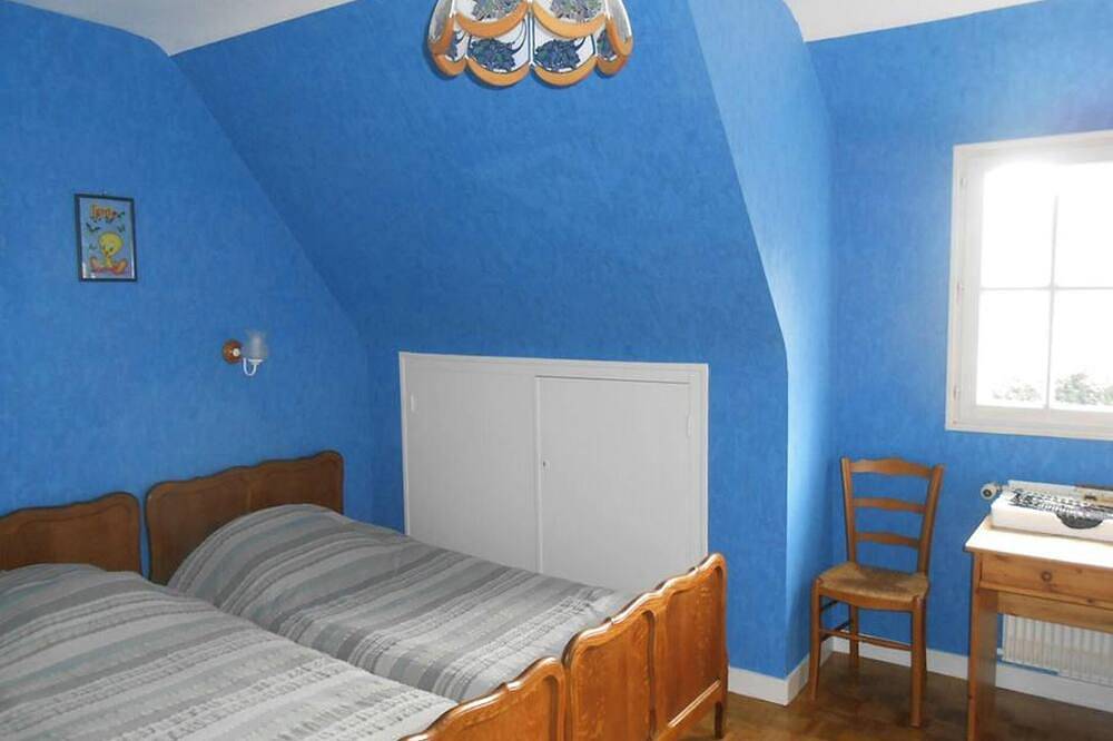 Homerez - Spacious house with garden in Plogoff in Pointe du Raz, Plogoff