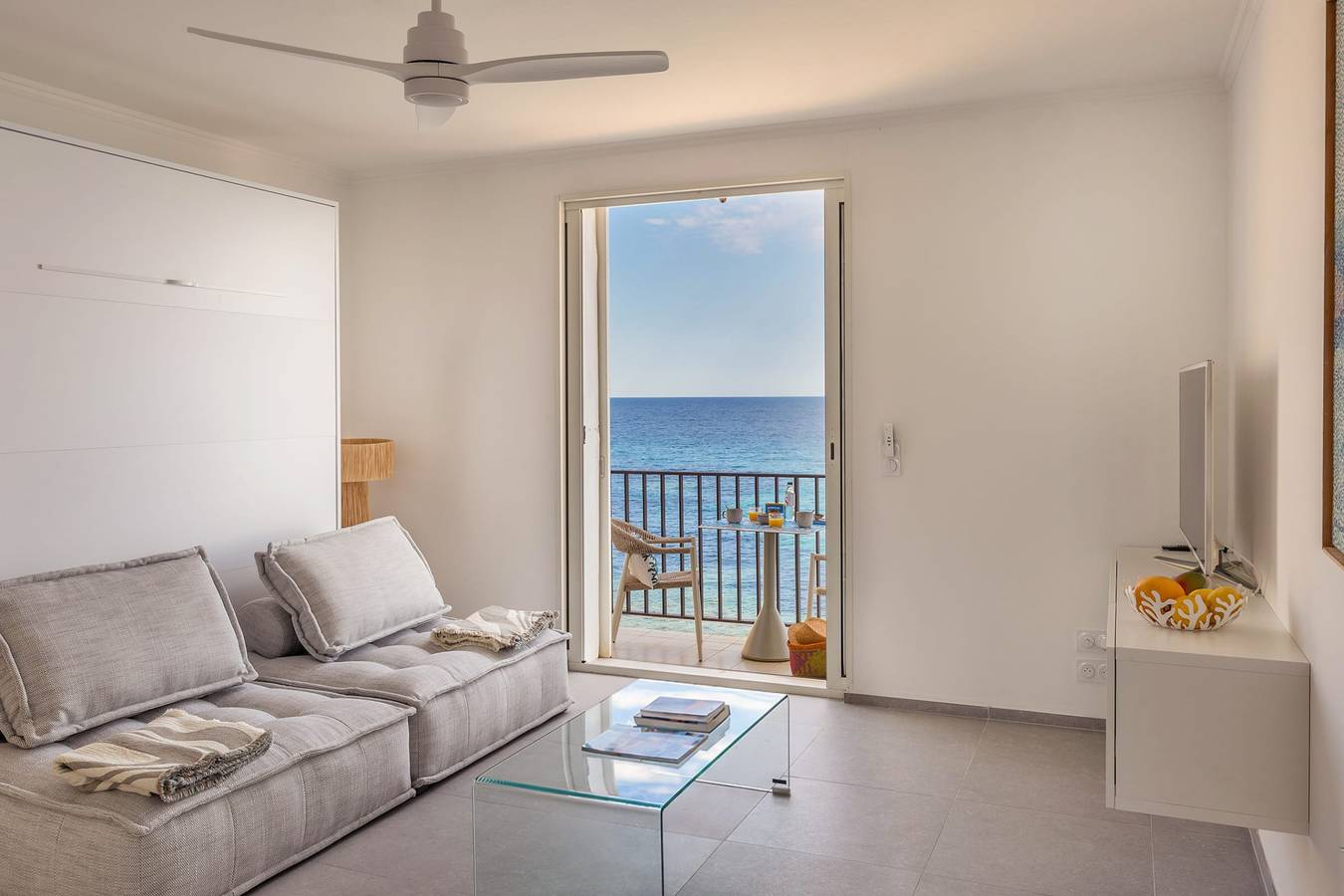 Monolocale intero, U Mare in Casa – Studio vue mer avec accès direct au littoral à Erbalunga in Erbalunga, Brando
