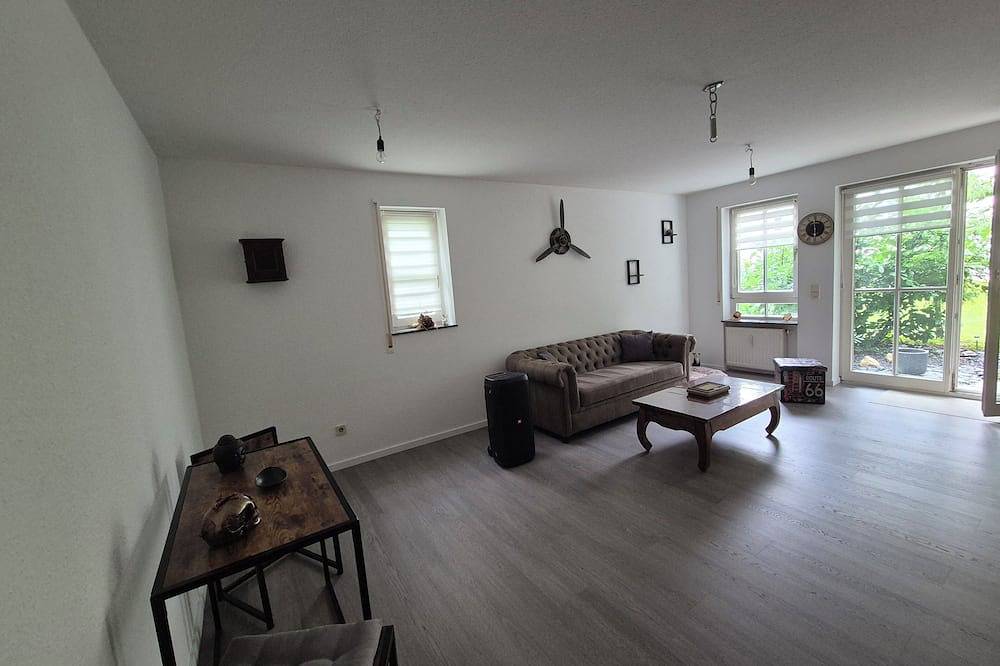 Ganze Wohnung, Ferienwohnung in schöner Stadtrandlage in Gottmadingen, Hegau