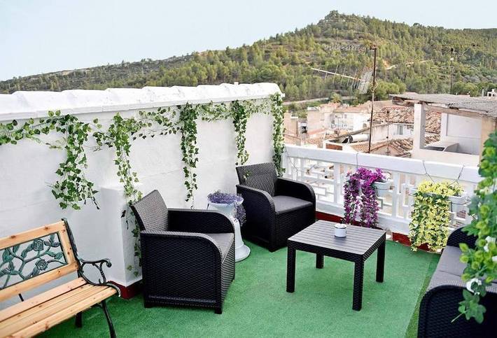 Apartamento para 8 personas, con Balcón además de Terraza y Vistas en Buñol