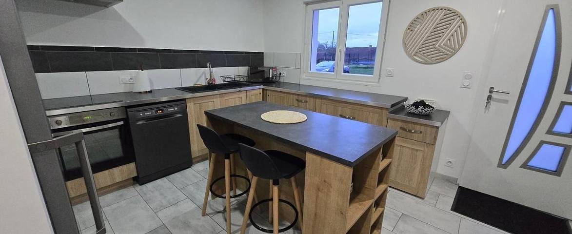 Location de vacances pour 7 personnes, avec jardin et vue à Savigny-en-Revermont