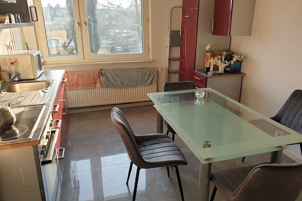 Ganze Wohnung, Two Rooms Apartment in Gelsenkirchen. in Gelsenkirchen, Ruhrgebiet