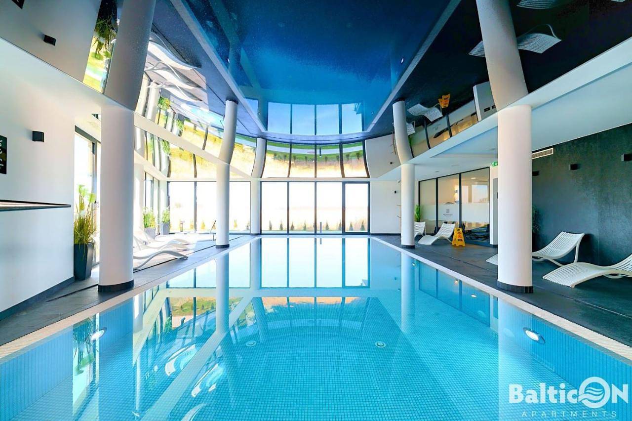 Apartamenty Balticon Westin House -luksusowy 70m2 , basen pool, sauna, parking inklusive in Kołobrzeg, Baltic Sea Pomerania