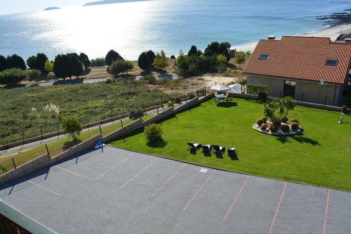 Ferienwohnung für 4 Personen, mit Terrasse und Garten sowie Ausblick