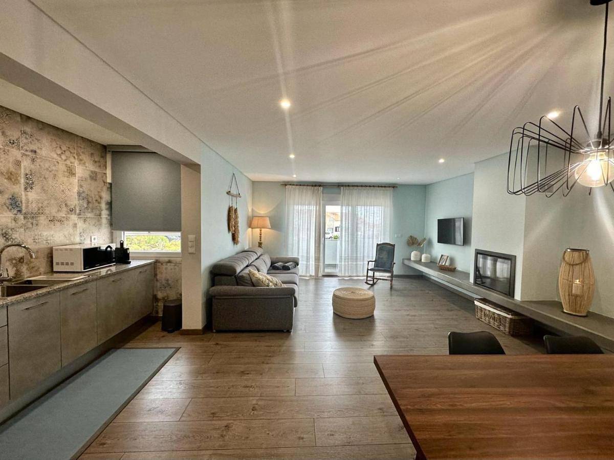 Apartamento inteiro, Beach Retreat in A dos Cunhados e Maceira, Distrito de Lisboa