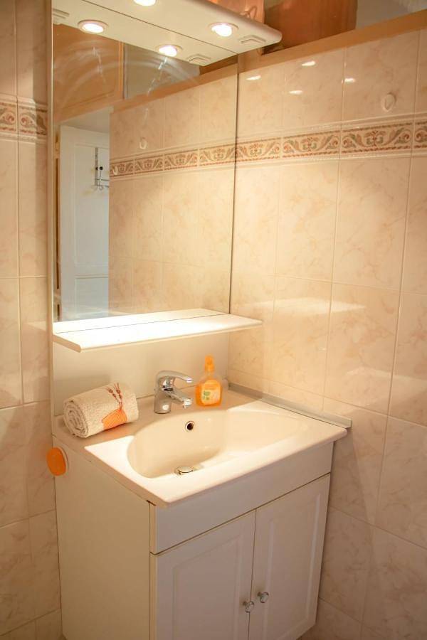 Gîte pour 4 personnes, avec Balcon et Jardin dans Casino Grand Cercle - 4
