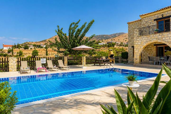 Villa für 8 Personen mit Garten in Αργάκα, Südzypern