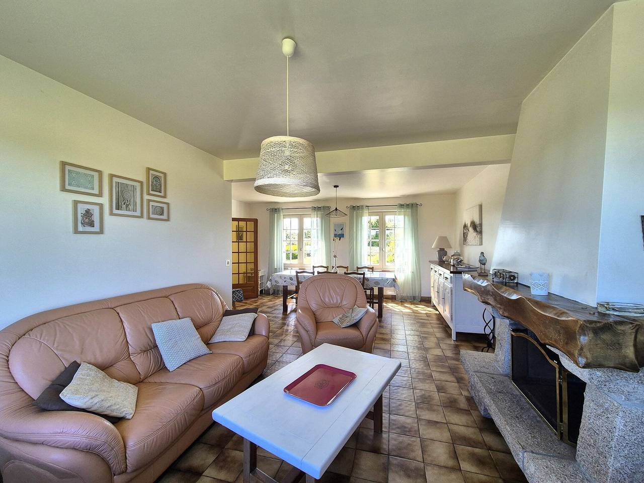 Holiday Home in Port-Blanc near Sandy Beaches in Penvénan, Pink Granite Coast