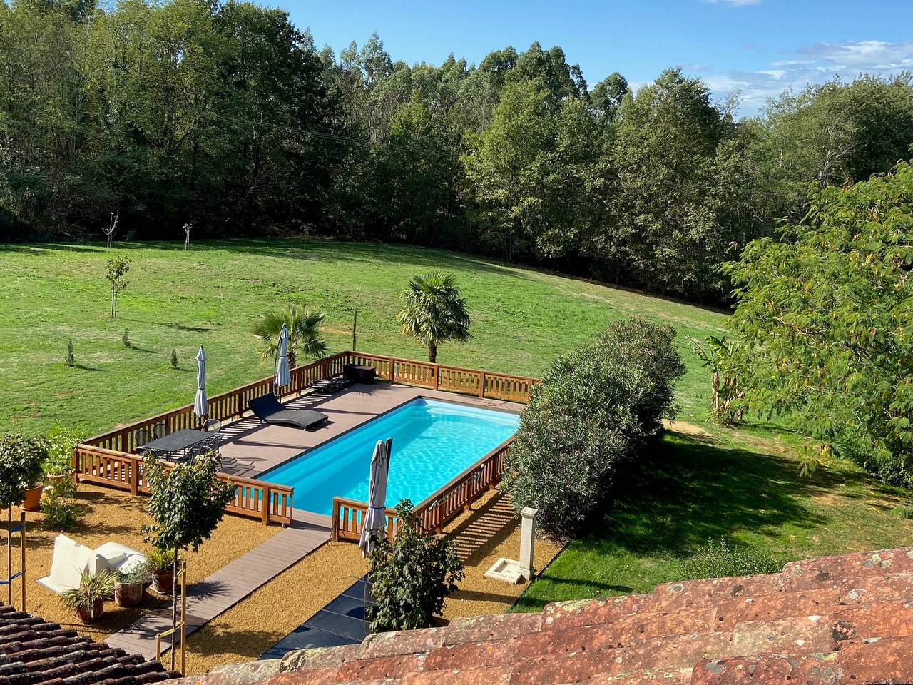 Casa tranquila con tres dormitorios y piscina privada, totalmente equipada in Larée, Gers
