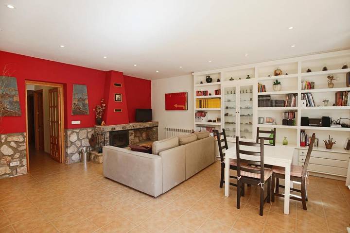 Casa rural para 10 personas, con jardín y piscina, Se admiten mascotas en La Alcarria - 2