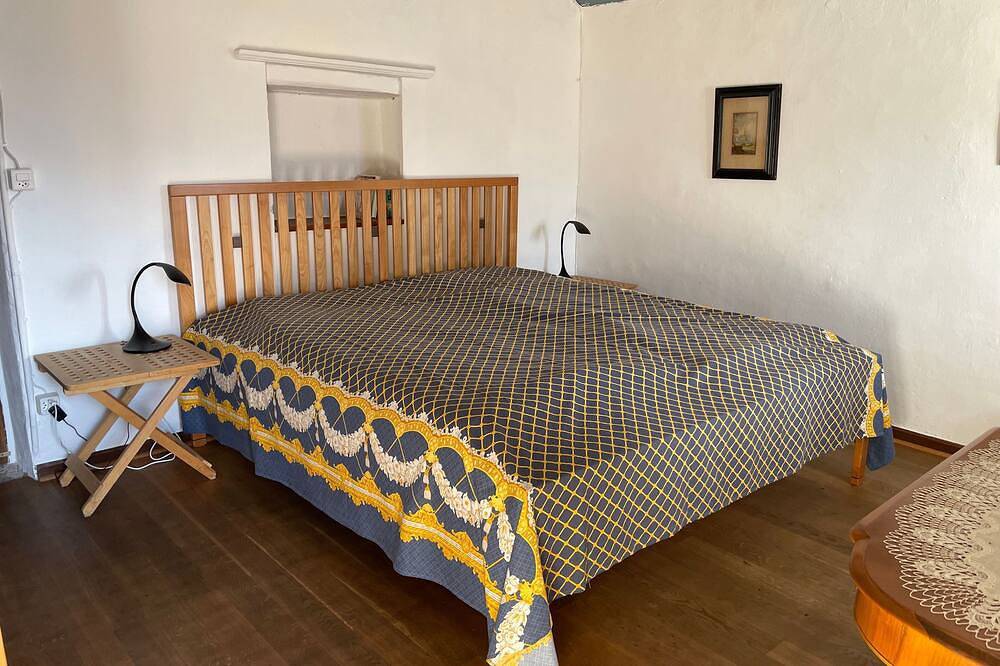 Rustico mit traumhaftem Blick über den See in Brione sopra Minusio, Tessiner Alpen