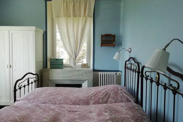 Location de vacances pour 14 personnes, avec jardin, animaux acceptés à Maubert-Fontaine - 2