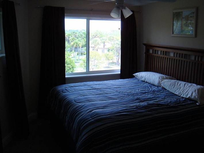 Vacation rental for 6 people, with yard and balcony in Manasota Key