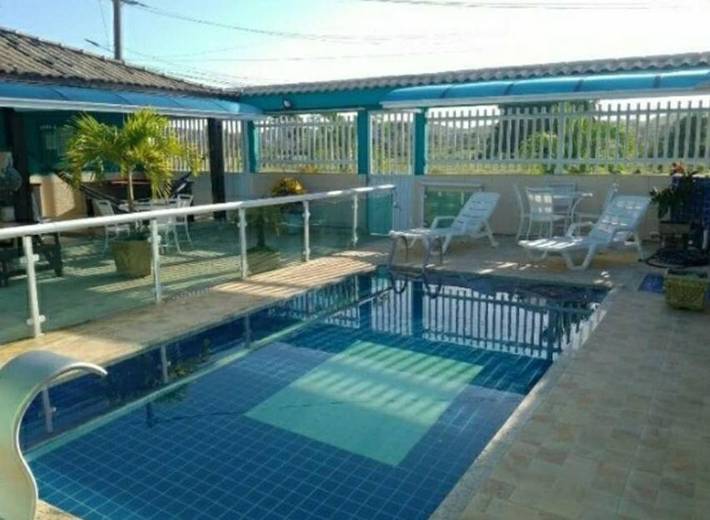 Casas e apartamentos de temporada para 8 pessoas, com balcão e piscina, com animais de estimação em Iguaba Grande