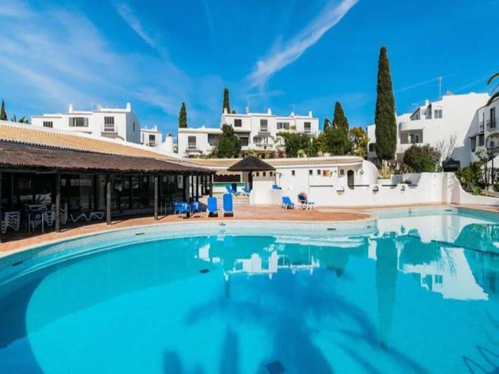 Appartamento vacanze per 5 persone, con piscina, adatto a famiglie con bambini - 1