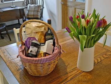 Log Cabin for 6 People in Kirkby on Bain, Lincolnshire, Photo 3
