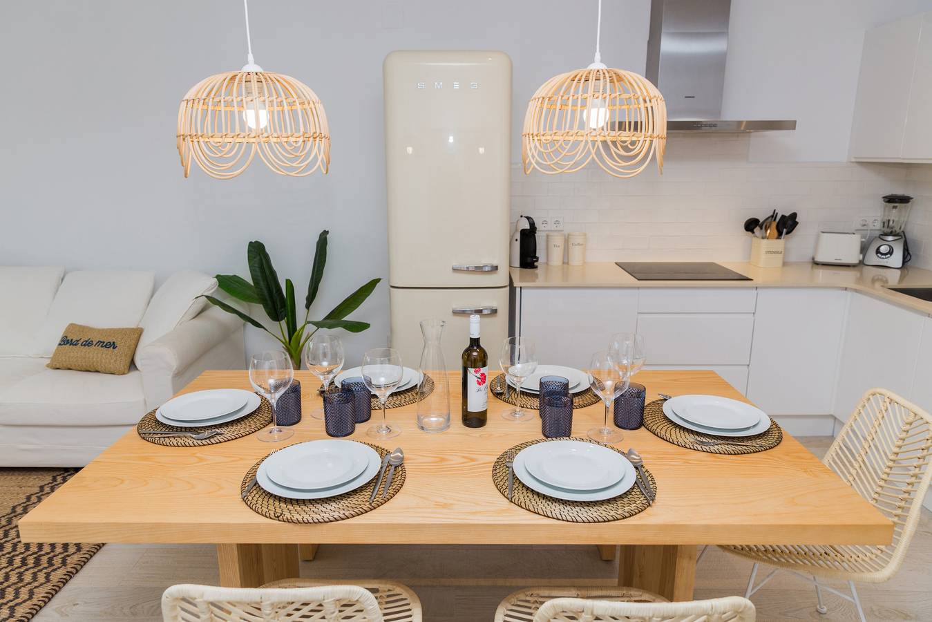 Entire apartment, Altamar Plus Apartment Javea Arenal, Stylish with Ac, Wifi, Terrace and Pool	 in Avenida de Augusta, Jávea