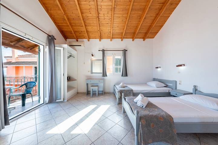 Holiday rental for 2 people, with balcony in Kavos
