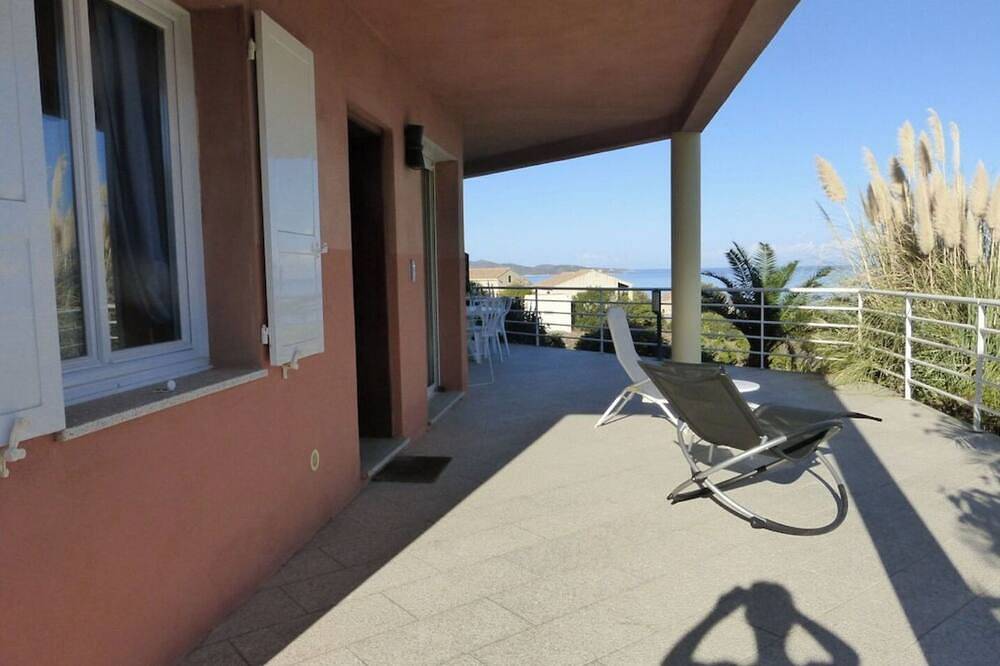 Villa a casa di san filippu seaside, panoramic view of the gulf in Saint-Florent, Calvi e dintorni