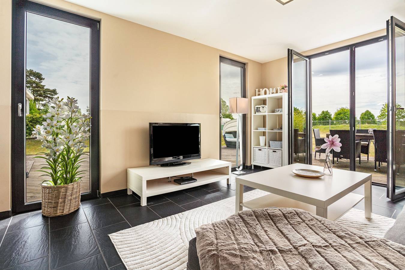 Casa de vacaciones 'Nova Ferienhaus, 50qm' con terraza privada, jardín privado y Wi-Fi in Ueckermünde, Vorpommern Greifswald