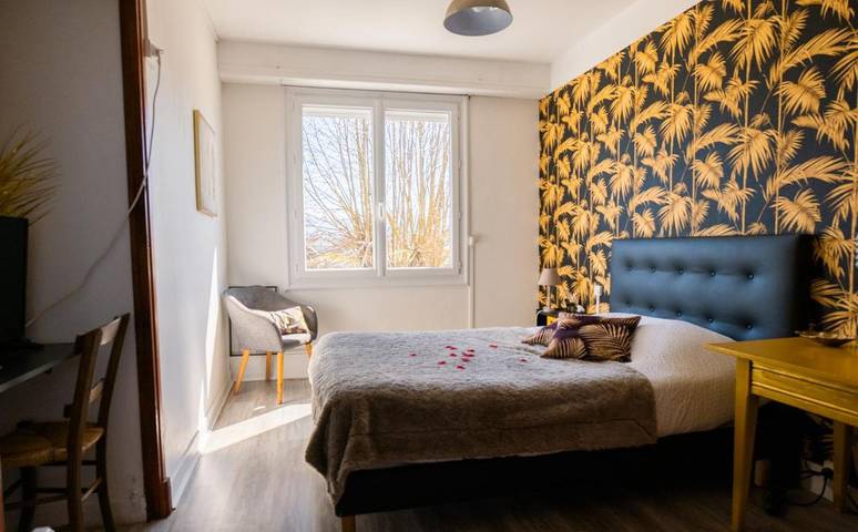 Chambre d’hôte pour 2 personnes, avec Terrasse ainsi que Jardin et Vue