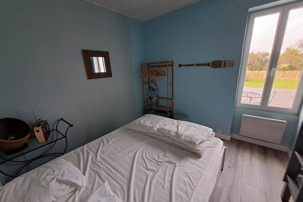 Maison Mitoyenne Avec vue sur les Marais et Terrain de Petanque ! in Beauvoir-sur-Mer, Vandea