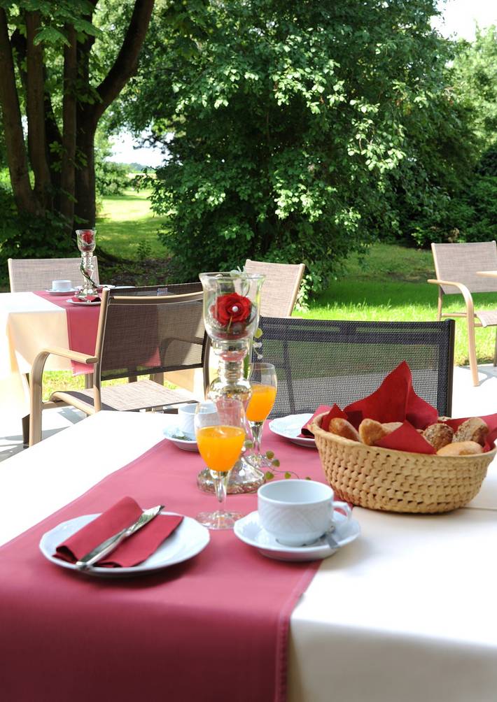 Landgasthof Karolinenhöhe - Superior Doppelzimmer inklusive Frühstück in Lichtenfels (Bayern), Oberes Maintal - Coburger Land