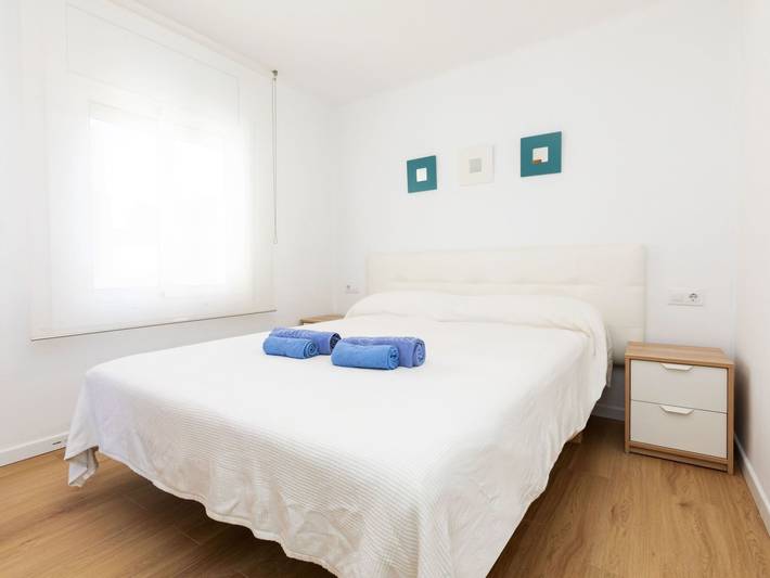 Entire apartment, Blue Ocean in Platja del Port (Llanca), Llanca