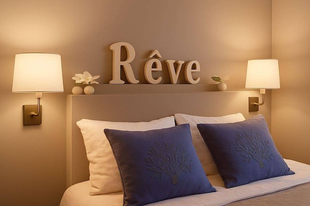 Appartement entier, Studio de L'Octroi - 3 étoiles in Chartres, Région de Chartres