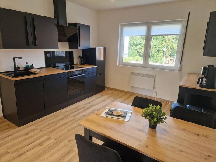 Ferienwohnung für 5 Personen, mit Balkon und Terrasse sowie Garten und Ausblick