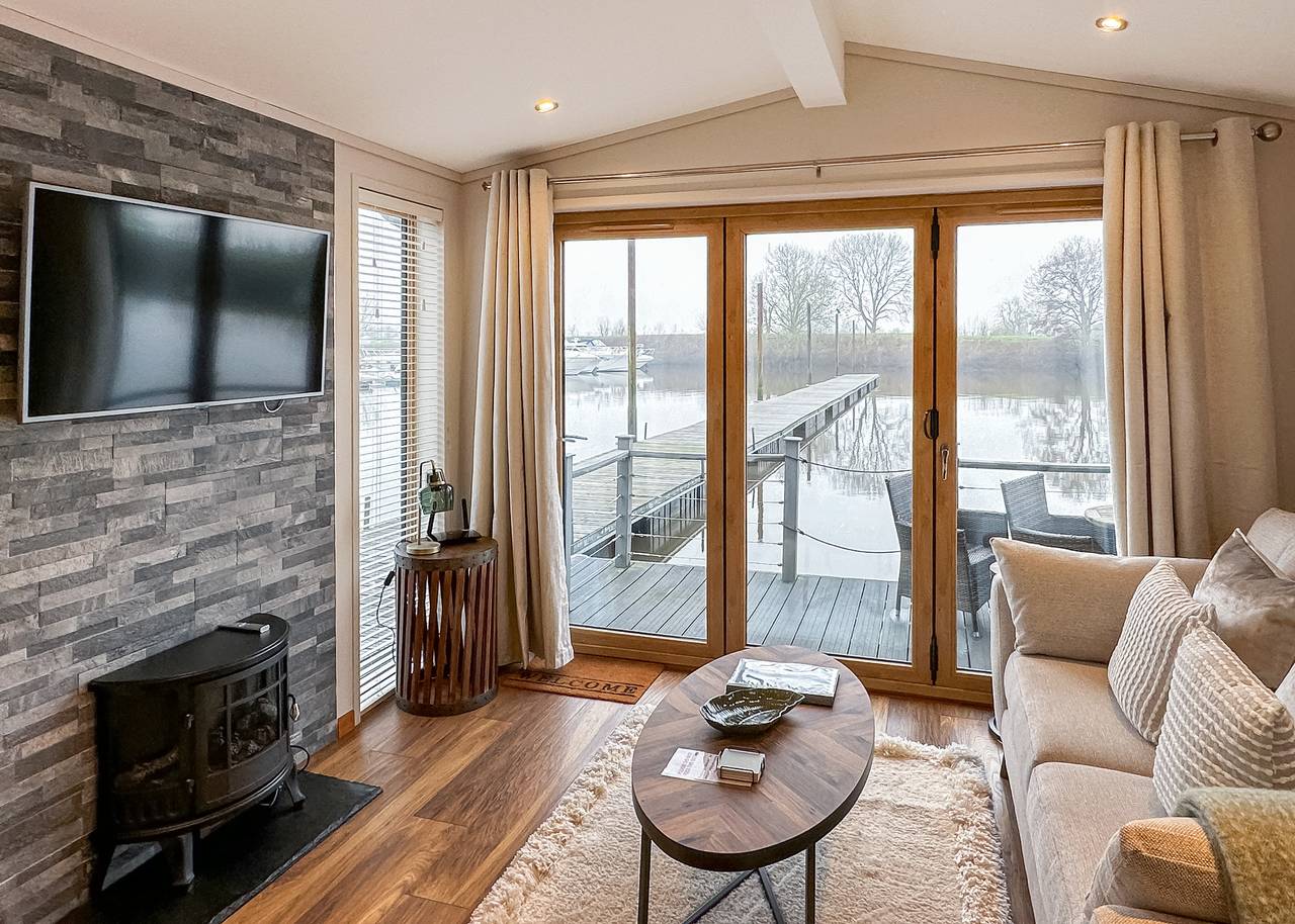 Floating Lodge in York, Yorkshire