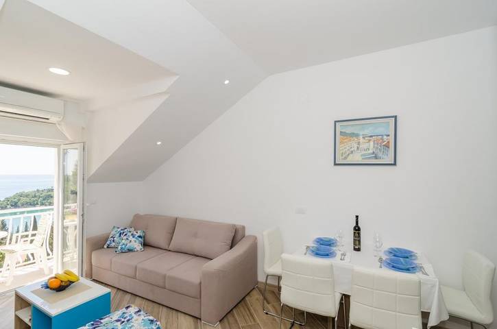 Ganze Wohnung, Ferienwohnung für 4 Personen mit Balkon in Općina Župa dubrovačka, Dubrovnik-Neretva
