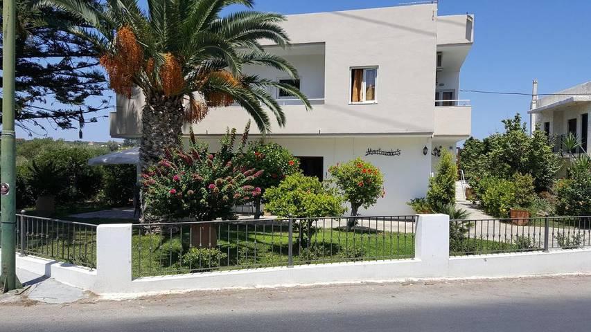 Location de vacances pour 2 personnes, avec piscine et jardin à Chersónissos - 4