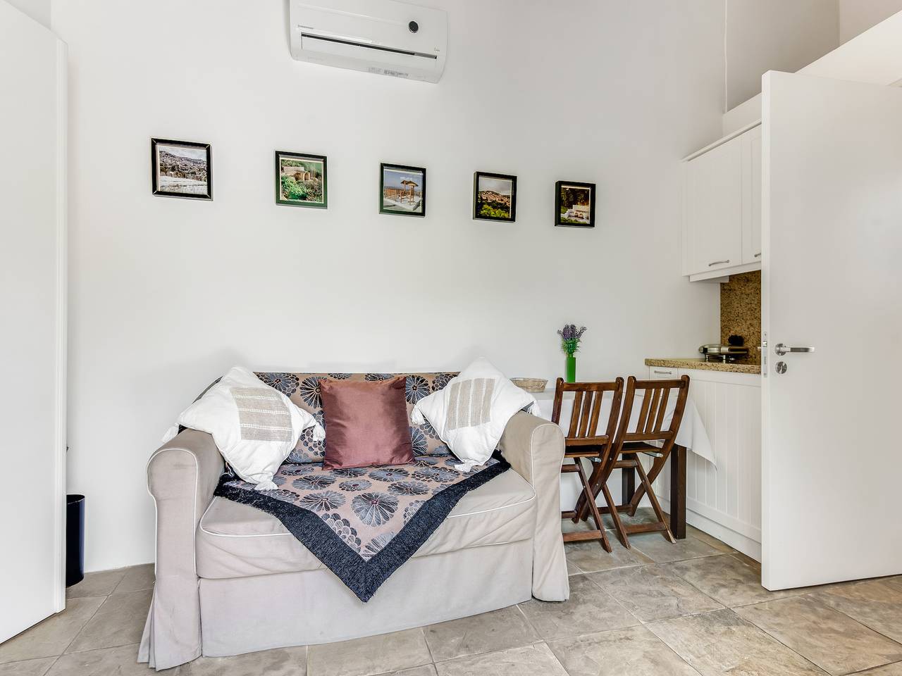 Entire apartment, Sanders Arsorama Cozy 1 Bdr Apt with Shared Patio in South Cyprus