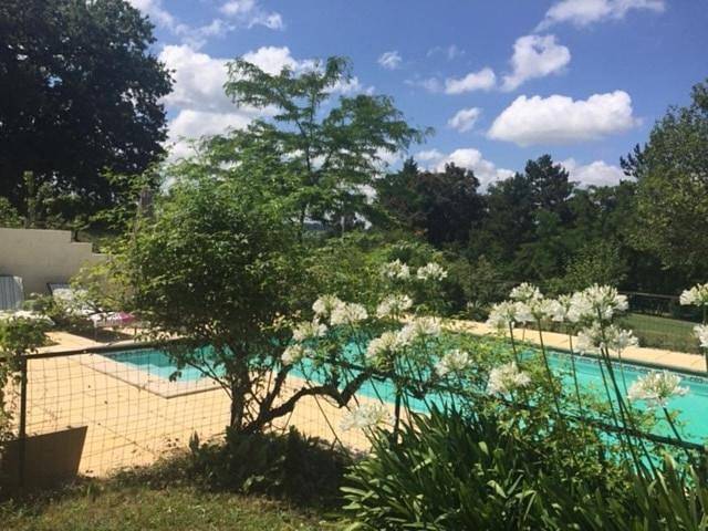 Location de vacances pour 10 personnes, avec piscine et jardin, animaux acceptés à Lougratte - 4