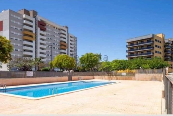 Gîte pour 6 personnes, avec bassin pour enfant et piscine ainsi que jardin et jacuzzi à Paterna - 4