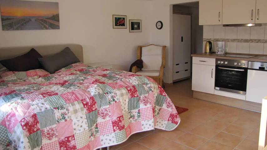 Ferienwohnung für 2 Personen, mit Terrasse, mit Haustier in Warwerort - 3