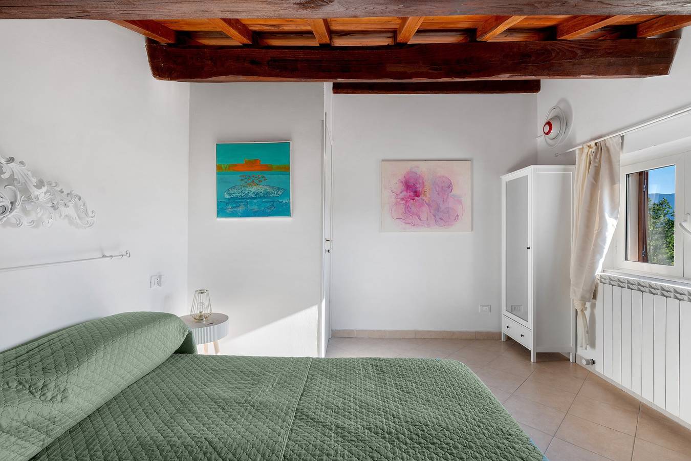 Casa vacacional 'Soggiorno dell'artista' con vistas al lago, Wi-Fi y aire acondicionado in Terni, Valnerina