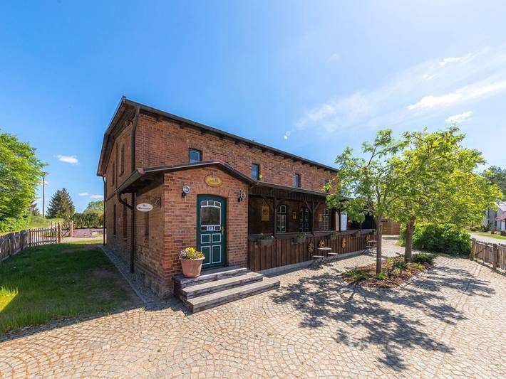 Ferienwohnung für 2 Personen, mit Garten, kinderfreundlich in Dobbin-Linstow